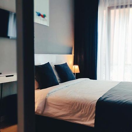איסטמבול Utarit Hotel מראה חיצוני תמונה A bedroom in a hotel