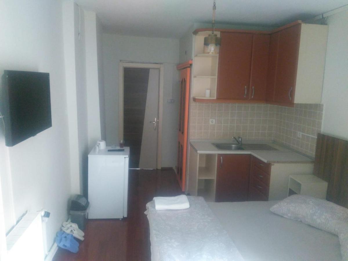 איסטמבול Utarit Hotel מראה חיצוני תמונה A studio apartment in Belgrade, Serbia